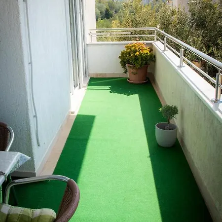 Beautiful Place Near The Sea Apartment Podstrana